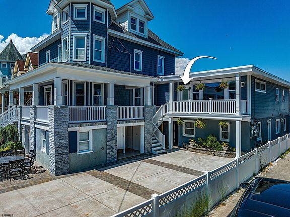 3rd image of 815 5th St