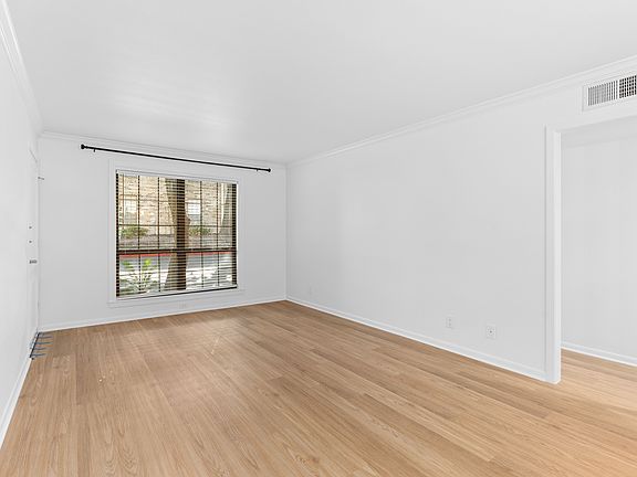 5th image of 7926 Broadway St APT 609