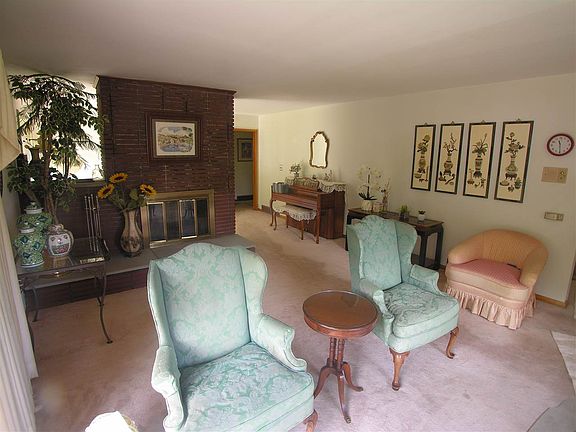 5th image of 3456 Woodville Dr