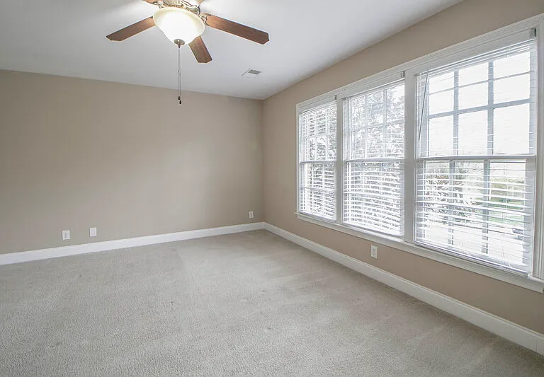 605 Anderson Dr — Photo 13
