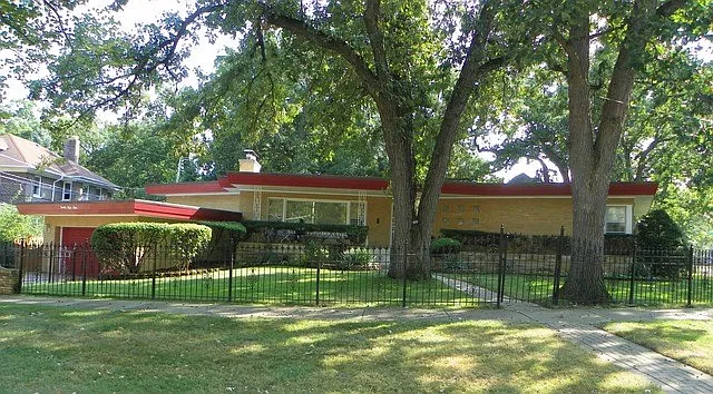 10823 S Hoyne Ave photo 1