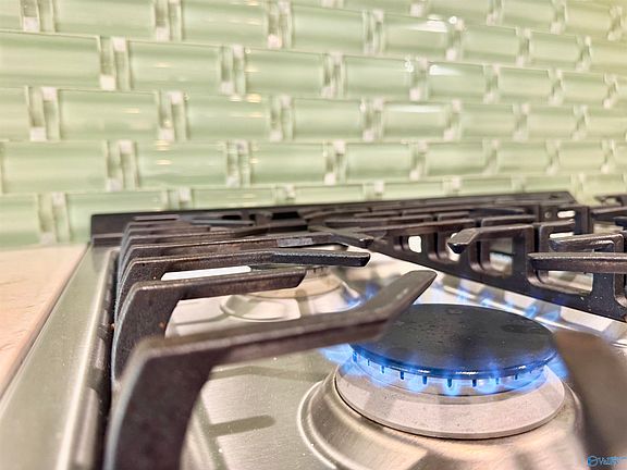 5th image of 2028 Sarah Ln