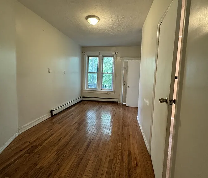 20 Morton Pl #3R — Photo 3