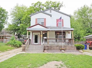 437 Powers Ln, Decatur, IL 62522