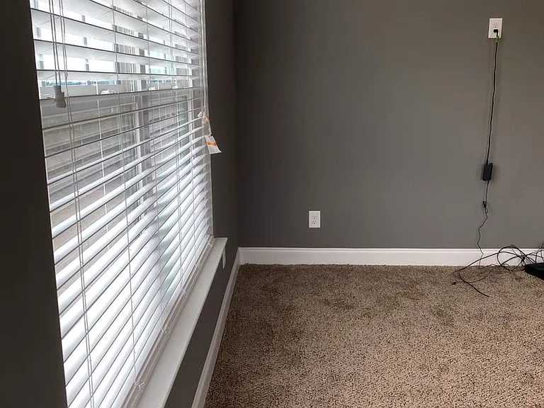 921 Burlington Dr — Photo 45
