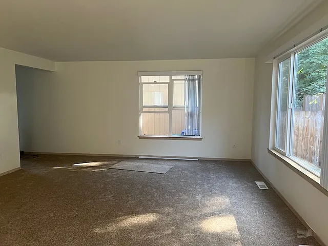 18411 134th Pl NE — Photo 3