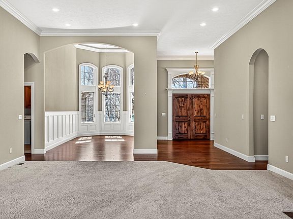 5th image of 3905 E Windsmore Drive