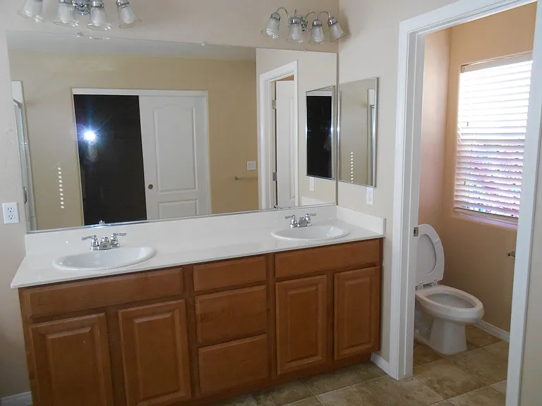 8339 Waylon Ave — Photo 18