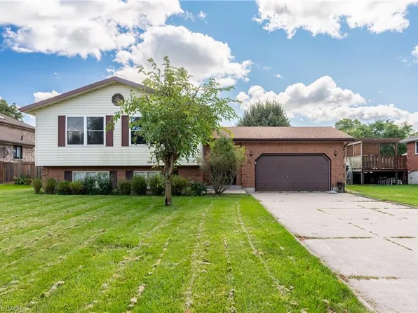 69 Napier St, West Perth, ON N0K 1N0