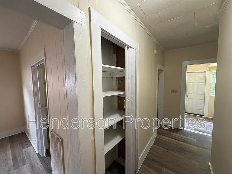 533 Stockton St — Photo 11
