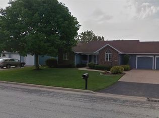 1513 Driftwood Way, Menasha, WI 54952