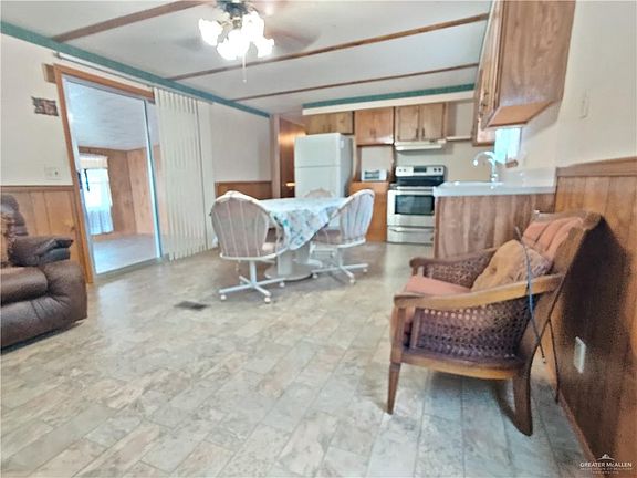2nd image of 402 Diana Dr