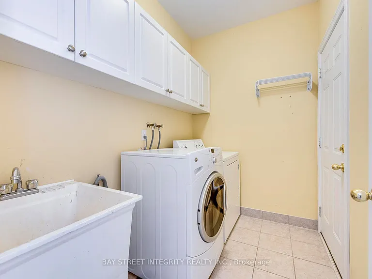 5326 Dryden Ave — Photo 18