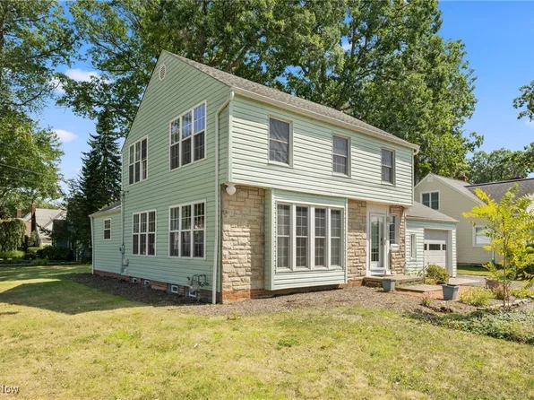 339 Dover Center Rd, Bay Village, OH 44140