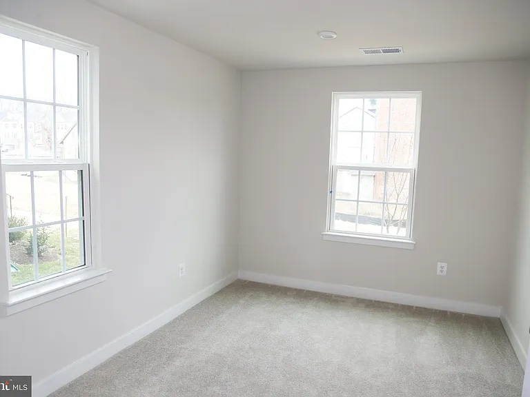 1790 Atlas Dr — Photo 7