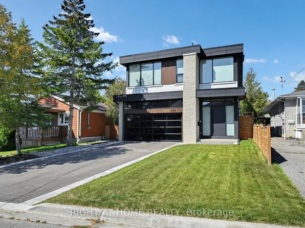 845 7th St, Mississauga, ON L5E 1N9