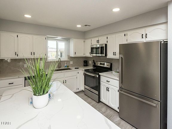 3rd image of 2890 Wanderlust Ln