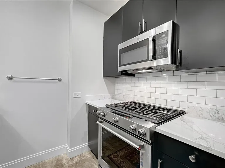 905 Juniper St NE #309 — Photo 6
