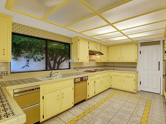 4th image of 625 W Linda Vista Dr