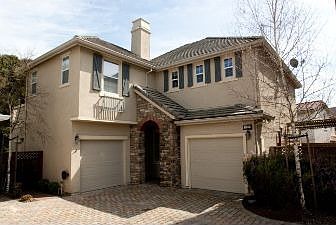 6142 Ashwell Way :: Front