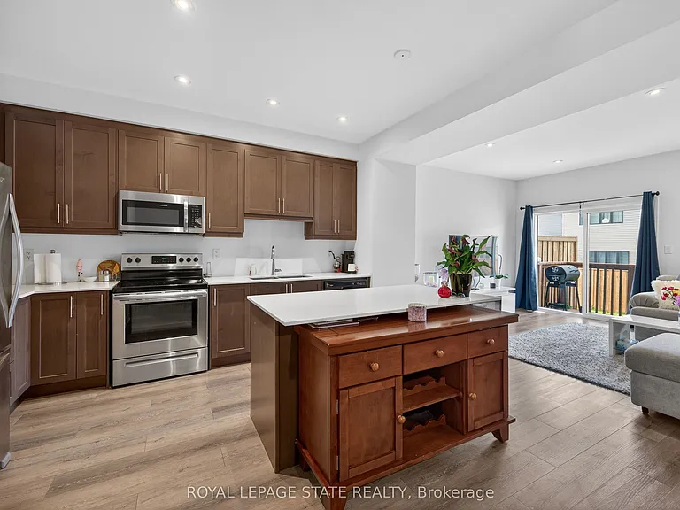 13 June Callwood Way — Photo 10