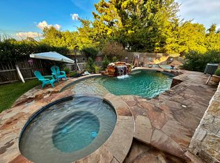 101 Racetrack Ln, Montgomery, TX 77356