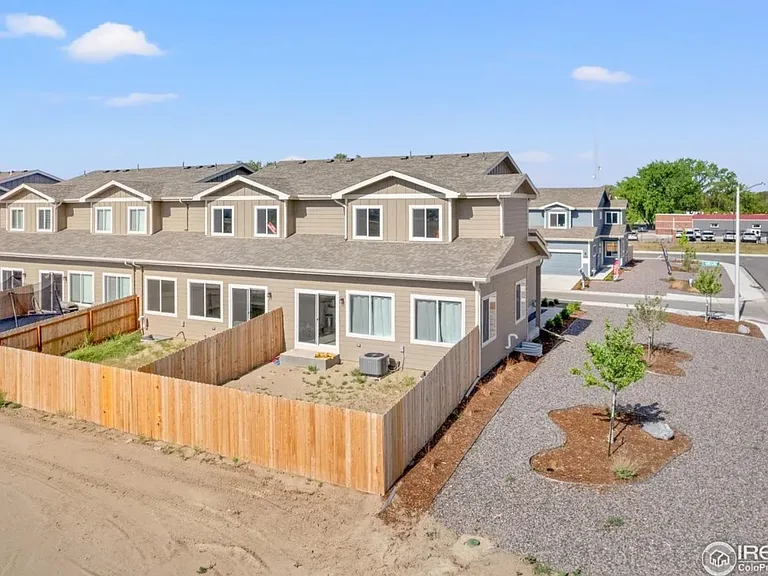 444 Molly Ln — Photo 32