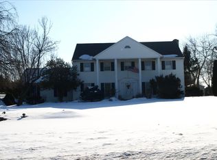 4332 Indian Creek Rd, Emmaus, PA 18049