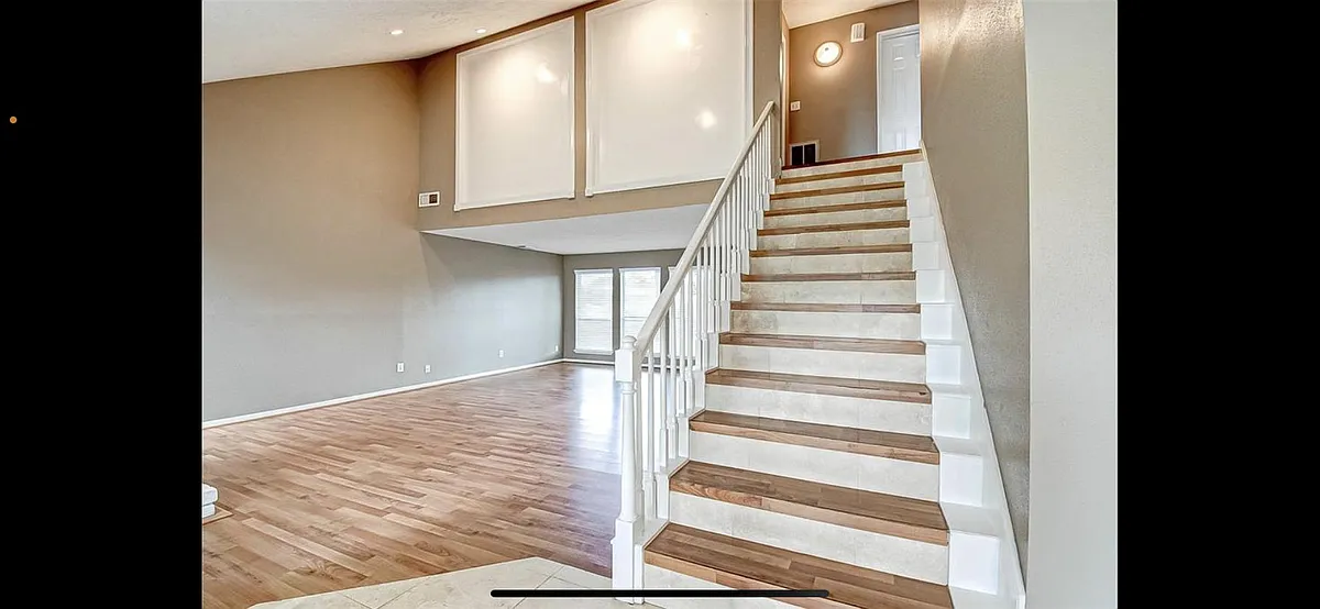 Building Photo - 2854 Mesquite Dr