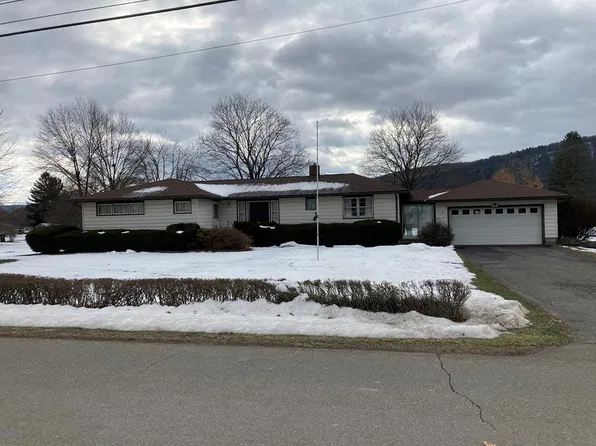 208 McDuffee St, Sayre, PA 18840