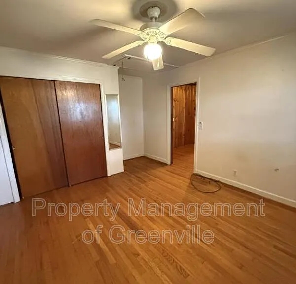 9 Eisenhower Dr #A — Photo 4