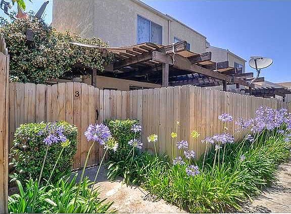 2nd image of 9555 Easter Way APT 3