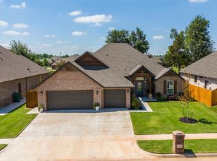 12108 SW 51st St, Mustang, OK 73064