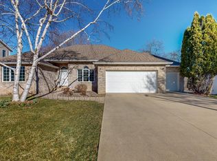 2409 Churchill Ln NE, Rochester, MN 55906