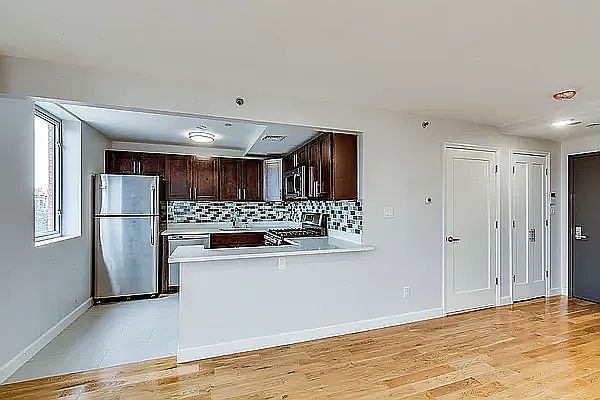 1st image of 26-25 28th St #5CD