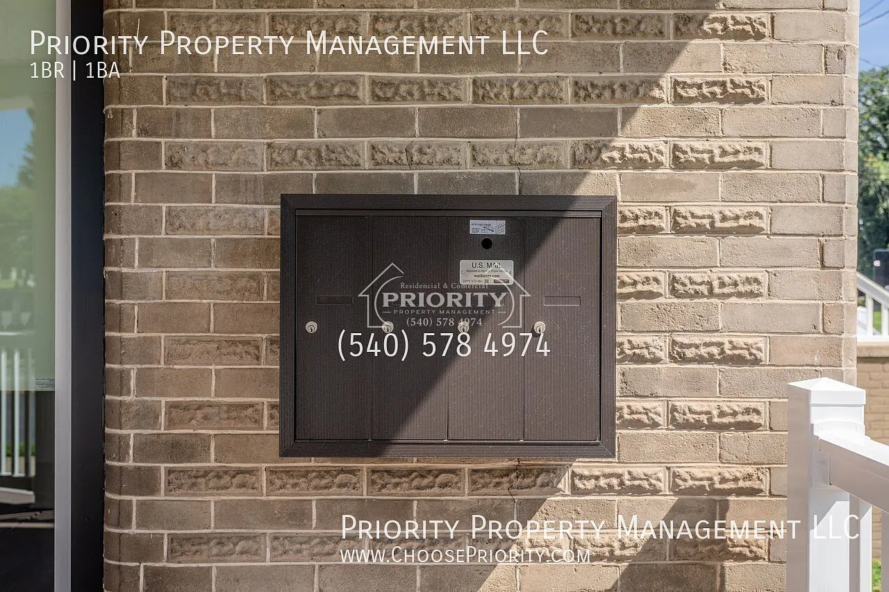 Amazing 1BA 1BA Custom Apartment, Harrisonburg — Photo 4