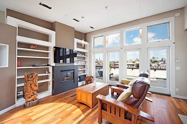 Sold by RES New York | media 10