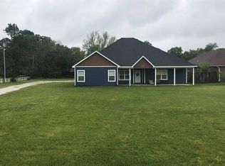 2208 W University St, Siloam Springs, AR 72761