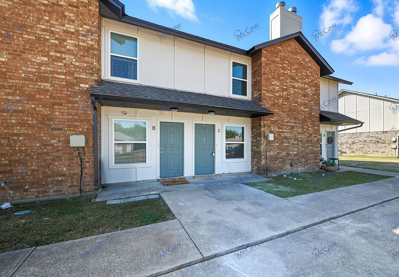 2 bed, 1.5 bath, 970 sqft, $1,595 — Photo 2