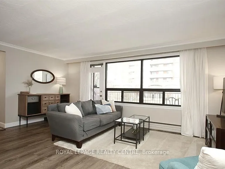 339 Sheppard Ave E #2 — Photo 4