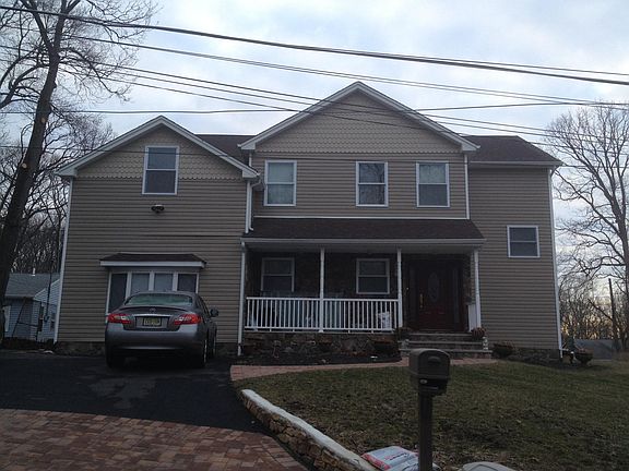 2nd image of 10 Sylvan Ln