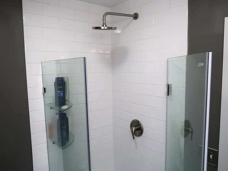 1515 Summit St — Photo 16