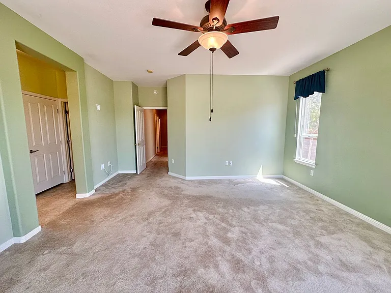 2653 Traditions Loop — Photo 23