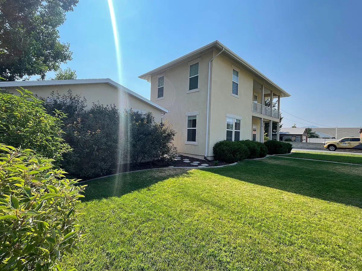Building Photo - 757 S 500 W