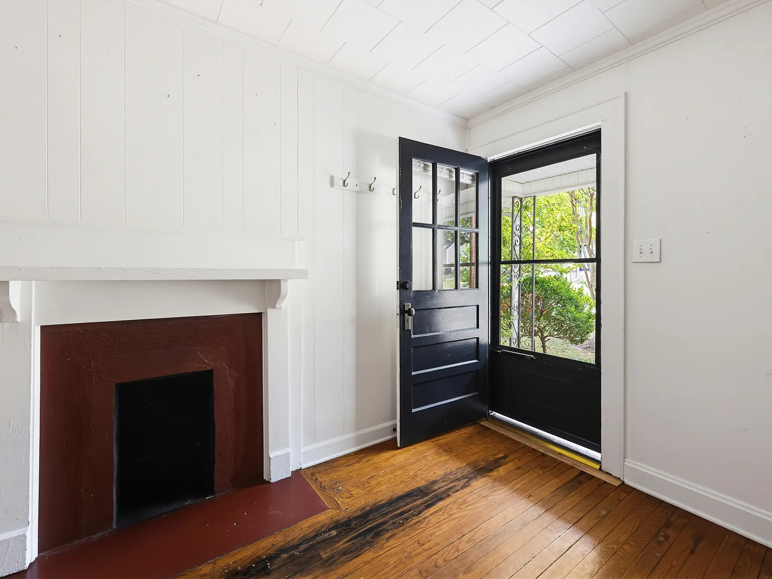 2 bed, 1080 sqft, $2,400 — Photo 4