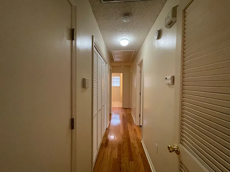 4274 Stumberg Ln — Photo 8