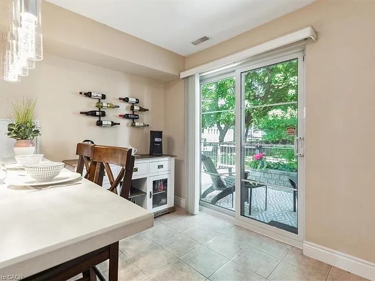 442 Maple Ave #Townhouse 1-1 — Photo 12