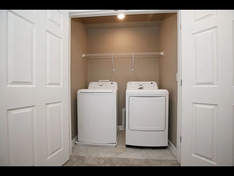 7823 Merchants Way — Photo 15