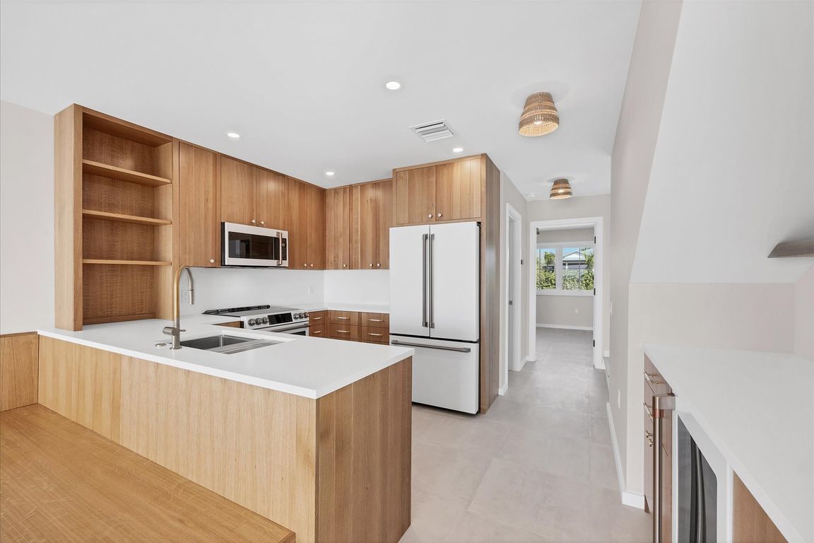 next background image