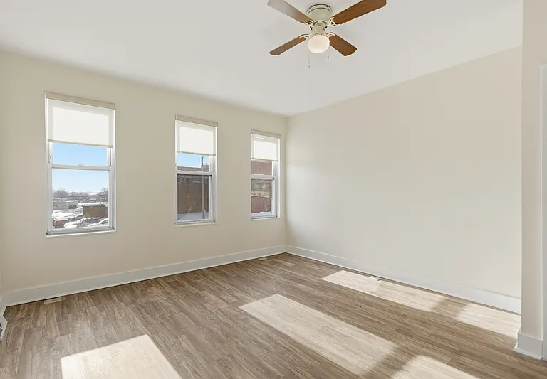 2540 Frederick Ave — Photo 13